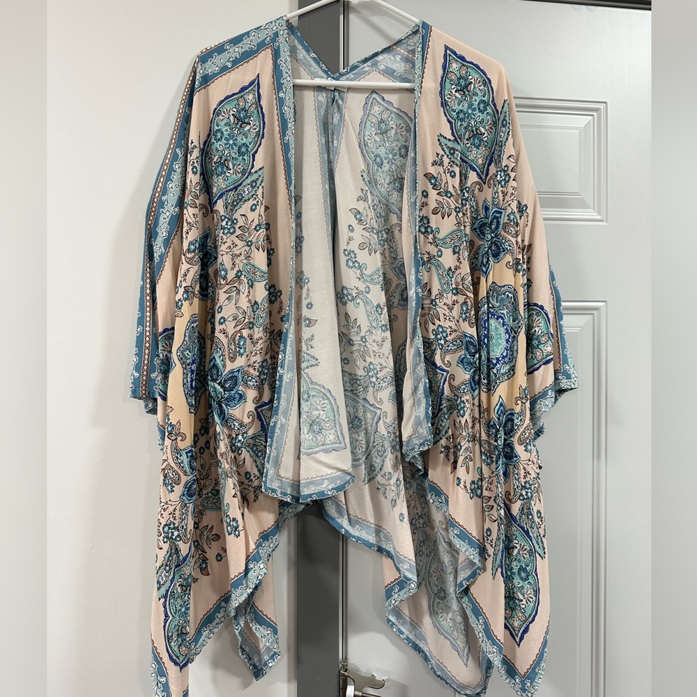 maurice’s pink, yellow & blue komono